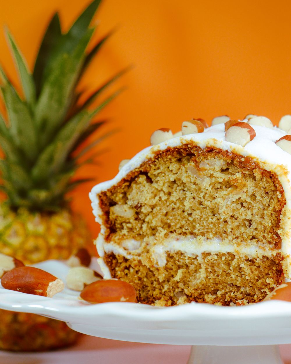 A golden Caribbean celebration cake